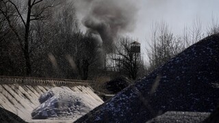 Ουκρανία: Τουλάχιστον 9 νεκροί σε βομβαρδισμούς στο Μικολάγιφ,κατά χιλιάδες εγκαταλείπουν οι πολίτες