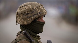 CNNi: Αμερικανοί μεταξύ των εθελοντών που πολεμούν στην Ουκρανία (vid)