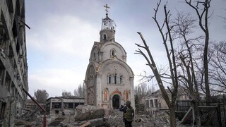 Πόλεμος στην Ουκρανία: Ρωσικά τανκ στο κέντρο της Μαριούπολης - Χωρίς τέλος το ανθρωπιστικό δράμα