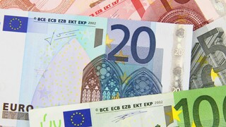 Επίδομα 200 ευρώ: Πότε θα δοθεί η έκτακτη οικονομική ενίσχυση - Ποιοι θα τη λάβουν