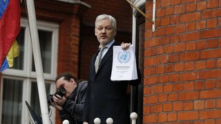 Τζούλιαν Ασάνζ: Ο ιδρυτής του WikiLeaks και η σύντροφός του θα παντρευτούν στη φυλακή Μπέλμαρς