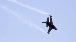 Υπερπτήσεις τουρκικών F-16 πάνω από πέντε νησιά