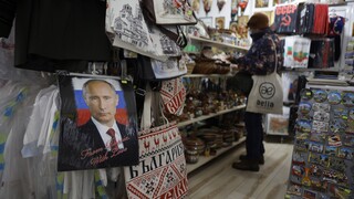 «Σαν να βρεθήκαμε στην ΕΣΣΔ»: Αγώνας για ζάχαρη στη Ρωσία καθώς οι κυρώσεις αρχίζουν να «δαγκώνουν»