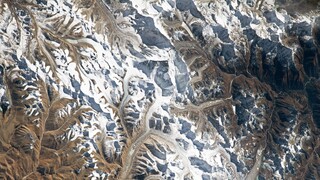 Το Έβερεστ από το διάστημα: Μοναδική εικόνα από τη NASA