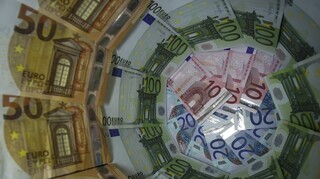 Επίδομα 200 ευρώ: Ποιοι είναι οι δικαιούχοι της έκτακτης ενίσχυσης