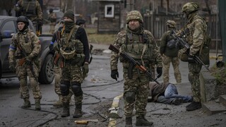 Εγκλήματα πολέμου στις περιοχές του Κιέβου που εγκατέλειψε ο ρωσικός στρατός