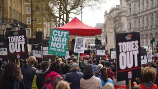 Βρετανία: Συνελήφθησαν 83 ακτιβιστές διαμαρτυρόμενοι για την κλιματική αλλαγή