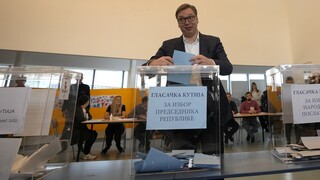 Τριπλές εκλογές σήμερα στη Σερβία με (σχεδόν) βέβαιο νικητή