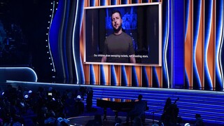 Ομιλία Ζελένσκι στα Grammy: Οι μουσικοί μας φορούν αλεξίσφαιρα γιλέκα αντί για σμόκιν