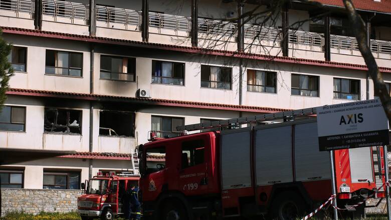 Θεσσαλονίκη: Ένας νεκρός στη φωτιά στο Παπανικολάου