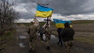 Πόλεμος στην Ουκρανία: «Έξοδος» αμάχων από το Ντονμπάς πριν τη μεγάλη ρωσική επίθεση