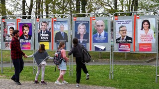 Εκλογές στη Γαλλία με την Ευρώπη στη σκιά του πολέμου - Ο Μακρόν, η άκρα Δεξιά και το διακύβευμα