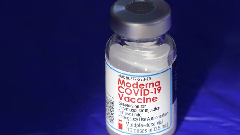 Κορωνοϊός: Η Moderna αποσύρει χιλιάδες δόσεις εμβολίου - Βρέθηκε μολυσμένο φιαλίδιο