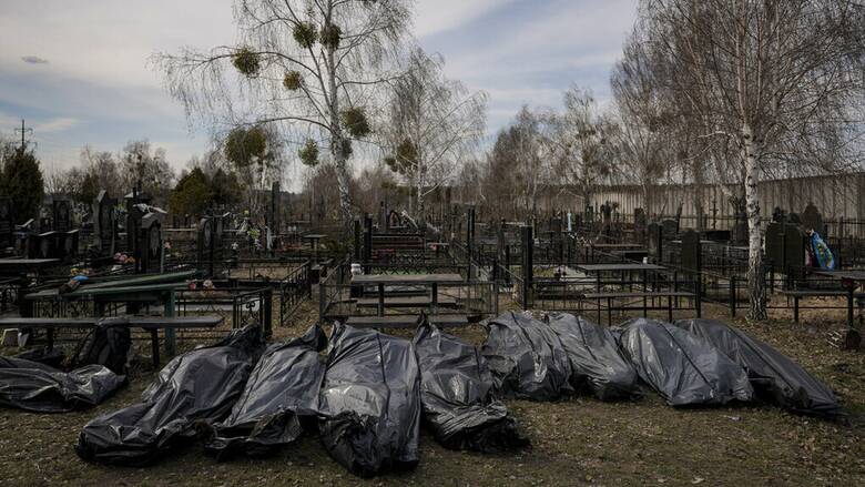 Ουκρανία: Ομαδικοί τάφοι με τουλάχιστον 132 νεκρούς στο Μακάριφ καταγγέλλει ο δήμαρχος
