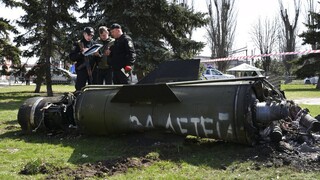 Επίθεση στο Κραματόρσκ: Πύραυλος που χτύπησε τον σιδηροδρομικό σταθμό είχε τη φράση «για τα παιδιά»