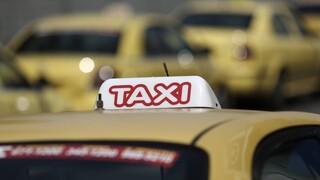 Επίδομα 200 ευρώ σε ταξί: Ξεκίνησε η υποβολή αιτήσεων - Ποιοι είναι οι δικαιούχοι