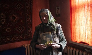Ουκρανία: Ο θρήνος των ηλικιωμένων που έμειναν πίσω