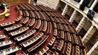 Άνω κάτω η Βουλή για την εκλογή Δημοσχάκη στη θέση του Προέδρου των Υπαλλήλων - Διεγράφη από τη ΝΔ