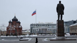 Η Μόσχα απαγορεύει την είσοδο σε 287 βρετανούς βουλευτές - «Τιμητική διάκριση» λέει ο Τζόνσον