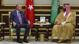 Στη Σαουδική Αραβία ο Ερντογάν: Επιδιώκει την ενίσχυση της συνεργασίας των δύο χωρών