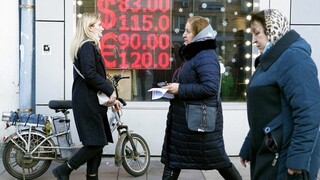 Ρωσία: Προσπαθεί να αποφύγει τη χρεοκοπία πληρώνοντας τα ομόλογα σε δολάρια