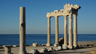 Αττάλεια: Μετέτρεψαν τον Ναό της Αθηνάς σε μπαρ
