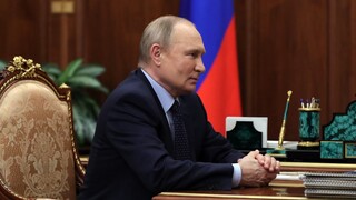 «Η νίκη θα είναι δική μας, όπως το 1945», λέει ο Πούτιν για την εισβολή στην Ουκρανία