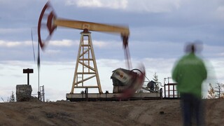 Bloomberg: Η ΕΕ αναβάλλει τις επαφές με Όρμπαν για το εμπάργκο στο ρωσικό πετρέλαιο