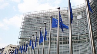 ΕΕ: Προς εξίσωση της φορολογικής μεταχείρισης του μετοχικού κεφαλαίου με το χρέος
