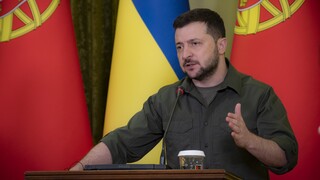 Ζελένσκι: Συμβιβασμός η πρόταση Μακρόν για ένταξη της Ουκρανίας σε «ευρωπαϊκή πολιτική κοινότητα»