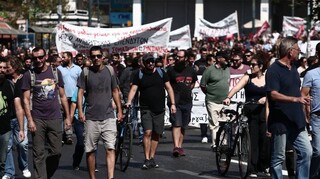 ΠΟΕ - ΟΤΑ: Πανελλαδική απεργία την Τρίτη στους δήμους - Τι ζητούν οι υπάλληλοι