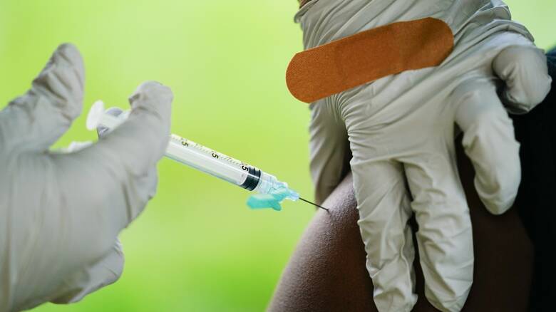 Ευλογιά των πιθήκων: Ποιοι θα εμβολιαστούν - Τι αποφάσισε η Επιτροπή Εμβολιασμών
