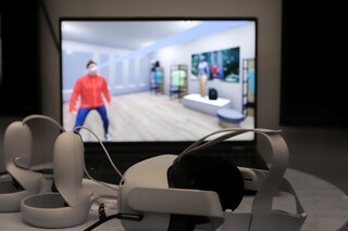 Το κατάστημα του «μέλλοντος» με virtual δοκιμαστήρια και ψηφιακές οθόνες