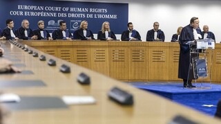ΕΔΔΑ: Καταδίκη Άγκυρας για τη φυλάκιση του προέδρου του τουρκικού κλάδου της Διεθνούς Αμνηστίας