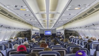 Επιβάτιδα προκάλεσε πανικό σε πτήση προς Ρόδο - Συνελήφθη στην Κρήτη