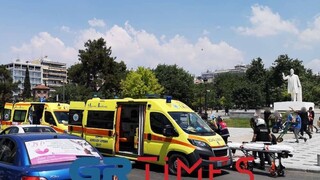 Αιματηρή συμπλοκή στο κέντρο της Θεσσαλονίκης - Στο νοσοκομείο δύο άτομα