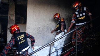 Τραγωδία στο Μπαγκλαντές: Τουλάχιστον 16 νεκροί, δεκάδες τραυματίες από πυρκαγιά