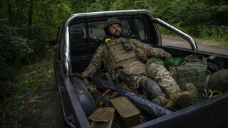 Ουκρανία: Στο έλεος σφοδρών μαχών το Σεβεροντονέτσκ, εκρήξεις στο Μικολάιβ