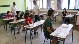 Πανελλήνιες 2022: Με Ιστορία, Φυσική και Οικονομία ολοκληρώνονται σήμερα οι εξετάσεις στα ΓΕΛ