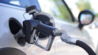 «Απλησίαστη» η βενζίνη στα νησιά - Καλπάζει προς τα 3 ευρώ