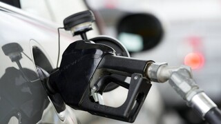 Fuel Pass: Έρχεται αύξηση επιδότησης και δικαιούχων