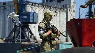 Ουκρανία: Ρωσική προαναγγελία για εξαγωγές σιτηρών και μετάλλων από το λιμάνι της Μαριούπολης