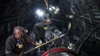 Ντονέτσκ: 77 ανθρακωρύχοι εγκλωβισμένοι σε ορυχείο - Βομβαρδισμός προκάλεσε διακοπή ρεύματος