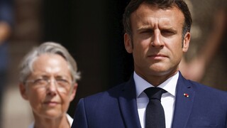 Γαλλία: Σε αναζήτηση «συμμάχων» ο Μακρόν - Δεύτερη δύναμη η Αριστερά, πρωτοφανή ποσοστά για τη Λεπέν