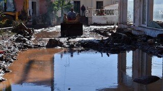 Φονική πλημμύρα Μάνδρα: Ποινές εξαγοράσιμες προς 7 ευρώ ημερησίως και με αναστολή στους 8 ενόχους
