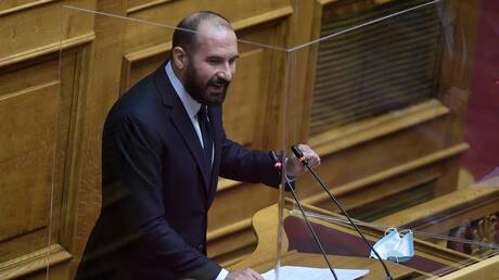 Τζανακόπουλος: Τη στιγμή που ο κόσμος δεν έχει να πληρώσει το ρεύμα, κάποιοι κάνουν ντόλτσε βίτα