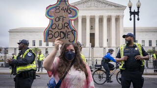 Αμβλώσεις: Η επομένη της απόφασης στις ΗΠΑ- Κλείνουν κλινικές σε πολιτείες που καταργούν το δικαίωμα