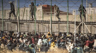 Δεκάδες νεκροί στα σύνορα Ισπανίας - Μαρόκου: Έκκληση για έρευνα μετά την υπέρμετρη βία