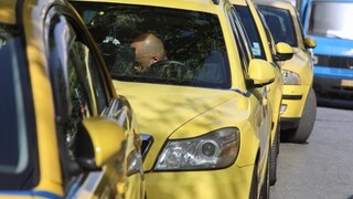 Ηράκλειο: Στο αυτόφωρο ο οδηγός ταξί που τραυμάτισε αστυνομικούς για να αποφύγει τον έλεγχο