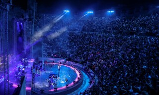 Αποθέωση στη συναυλία του Desmond Child στο κατάμεστο Ηρώδειο